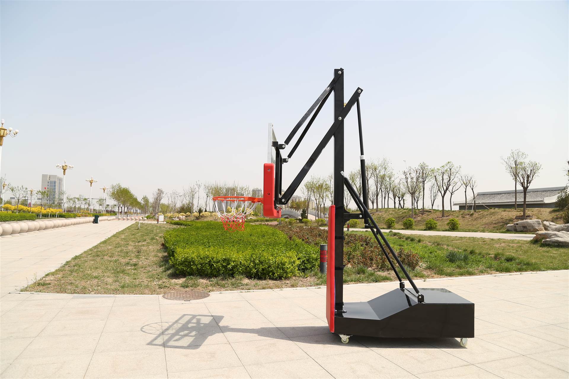 手摇升降篮球架